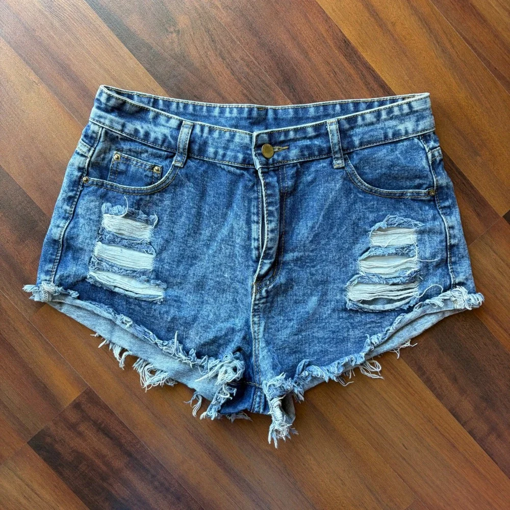 Women Blue Distressed Denim Shorts High Rise Frayed Hem‎ Size L